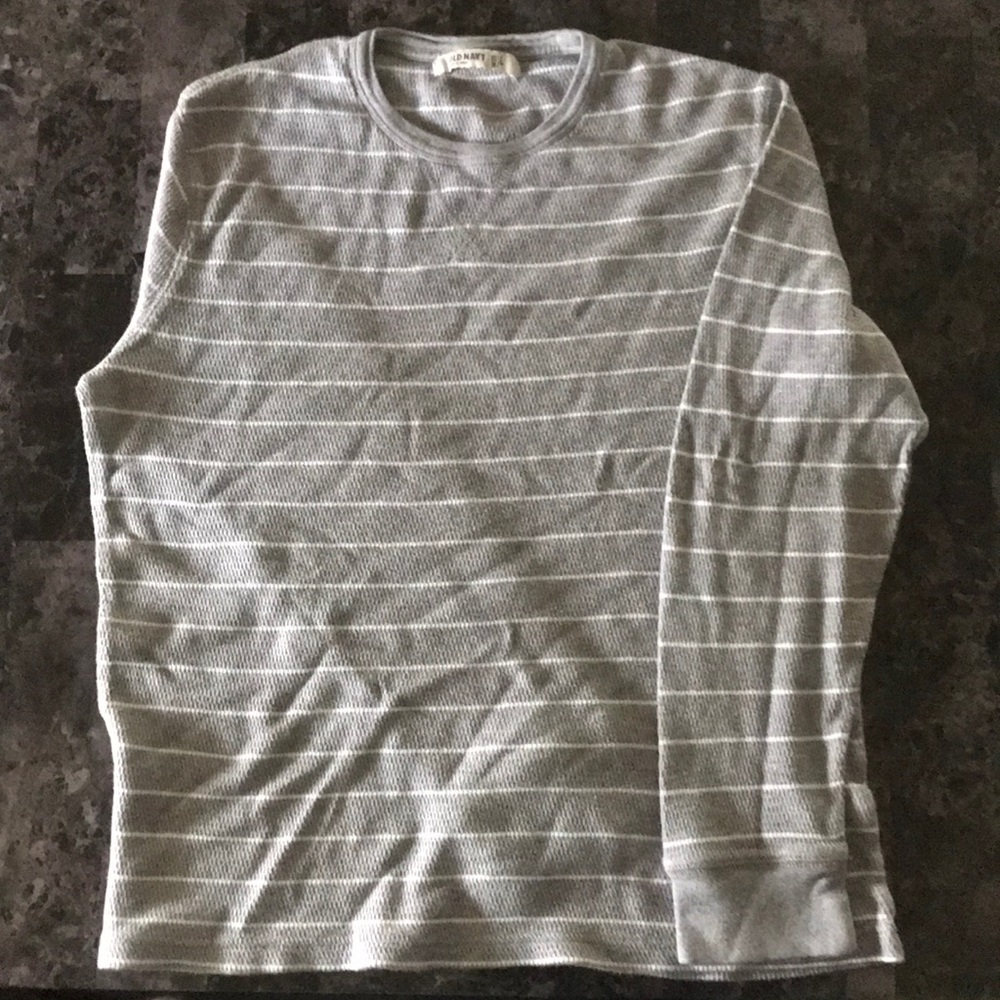 Light gray old navy long sleeve